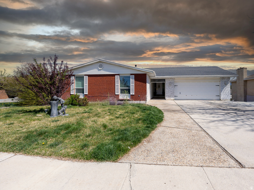 4256 S 1100 W Riverdale, UT 84405