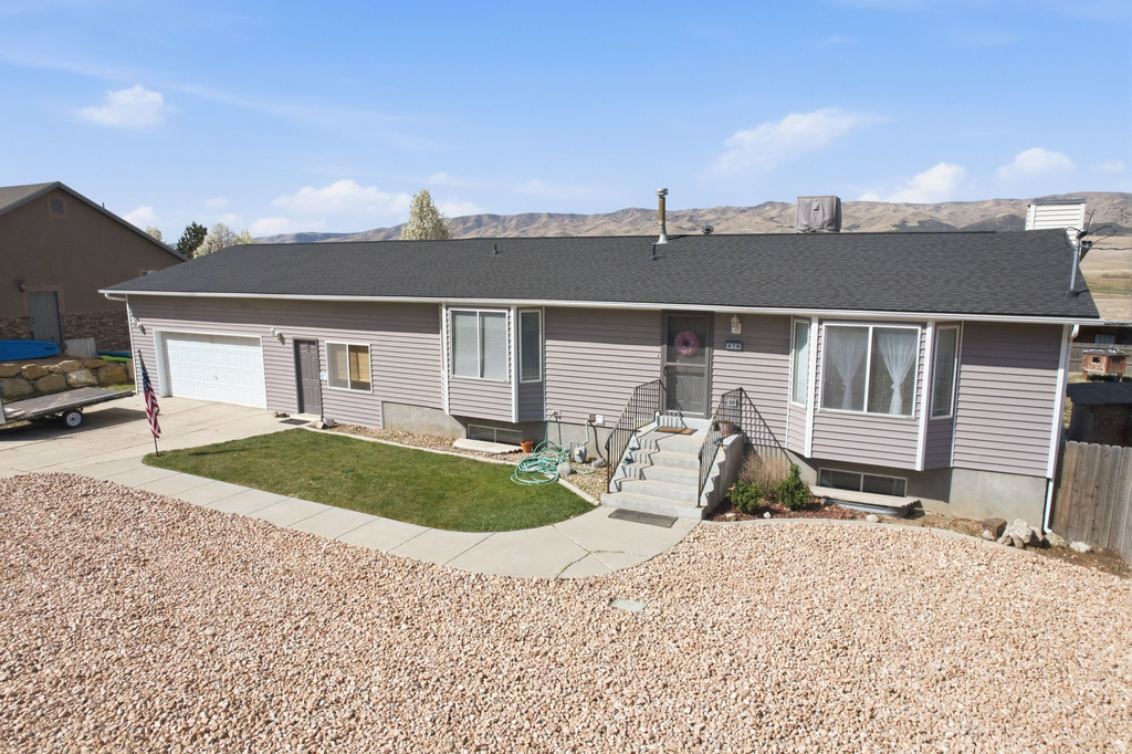 470 S 200 W Mona, UT 84645