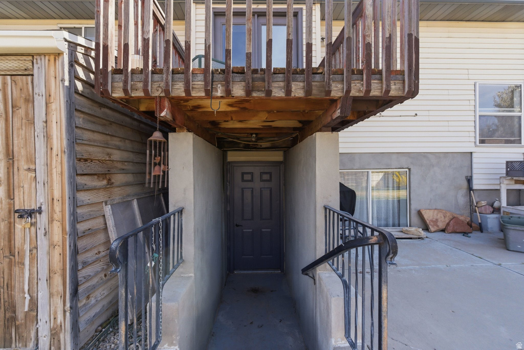 470 S 200 W Mona, UT 84645