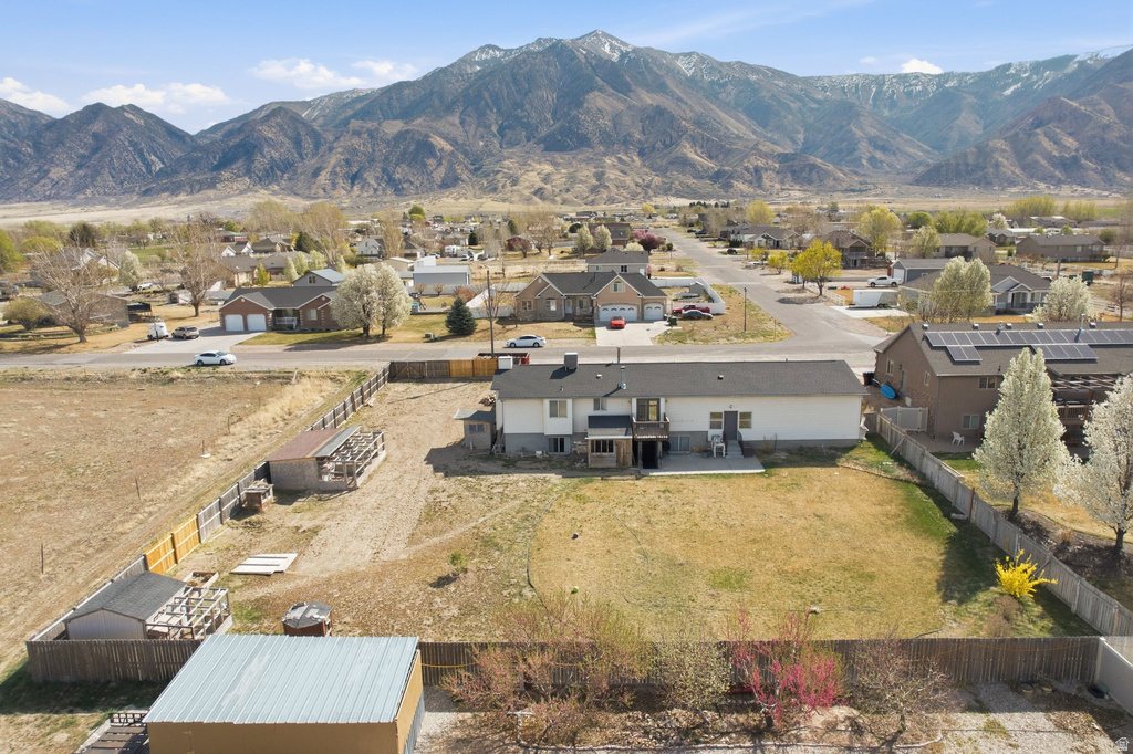 470 S 200 W Mona, UT 84645