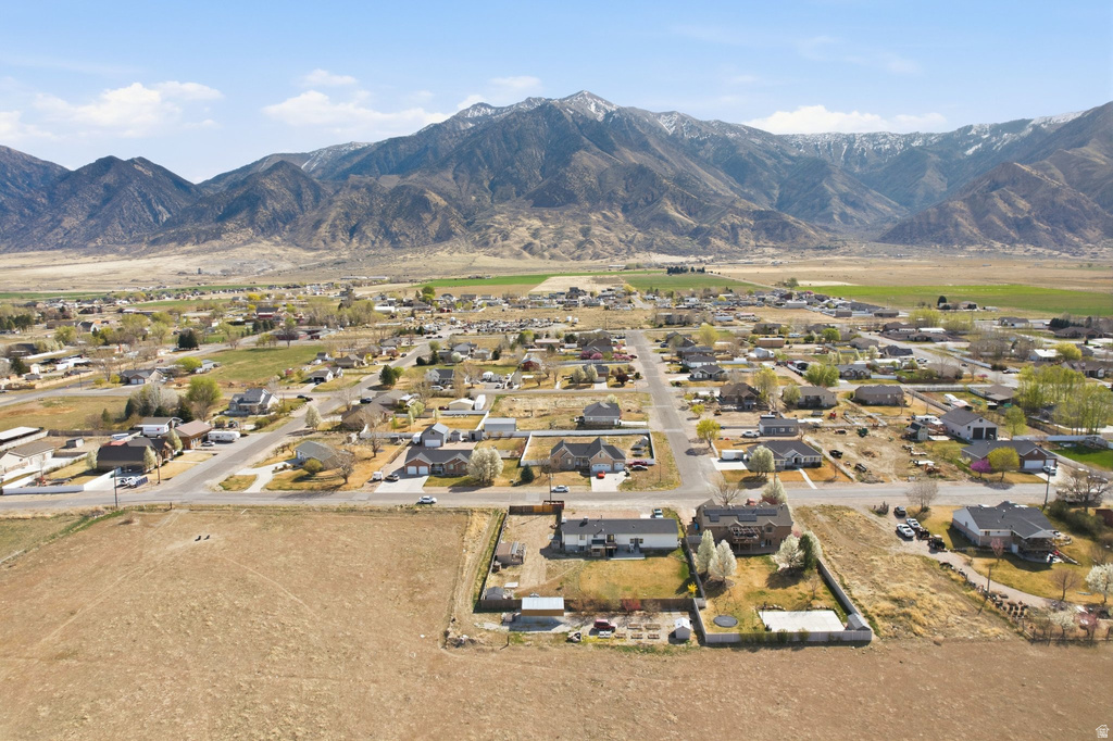 470 S 200 W Mona, UT 84645