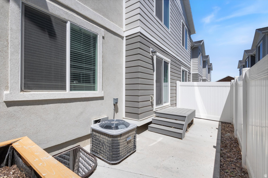 282 N STARBOARD DR Saratoga Springs, UT 84045