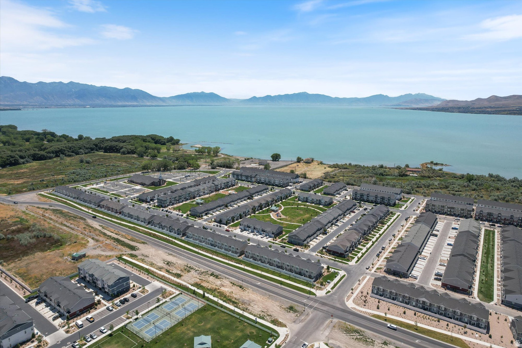 282 N STARBOARD DR Saratoga Springs, UT 84045