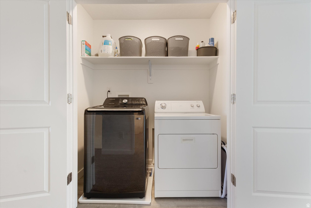 282 N STARBOARD DR Saratoga Springs, UT 84045