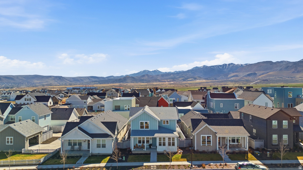 6911 W DOCKSIDER DR South Jordan, UT 84009