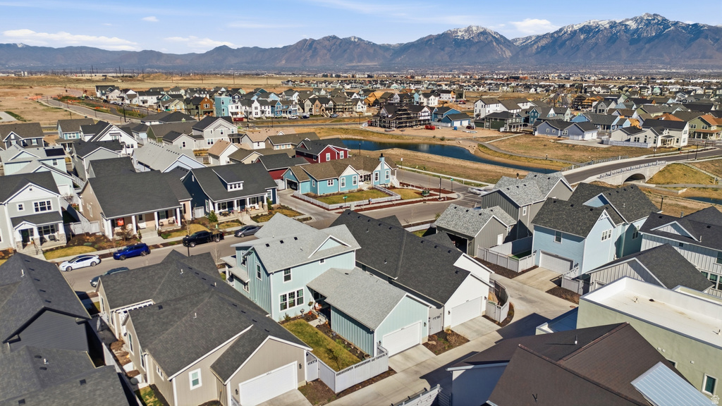 6911 W DOCKSIDER DR South Jordan, UT 84009