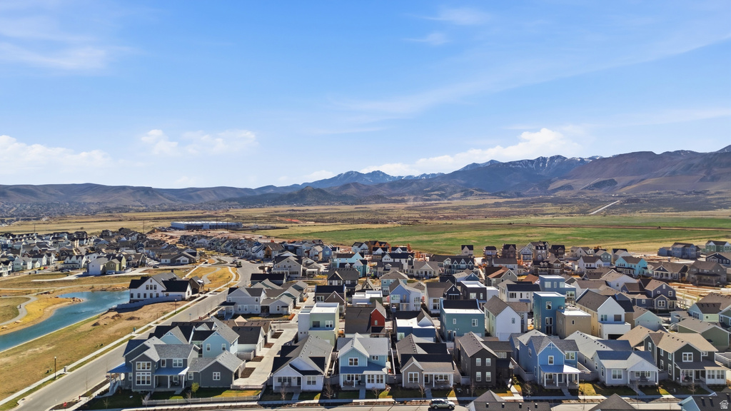 6911 W DOCKSIDER DR South Jordan, UT 84009