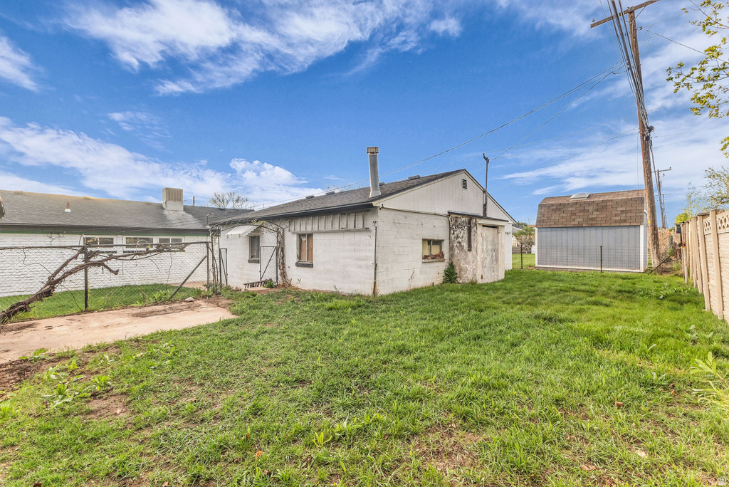 578 VALERIA DR Layton, UT 84041