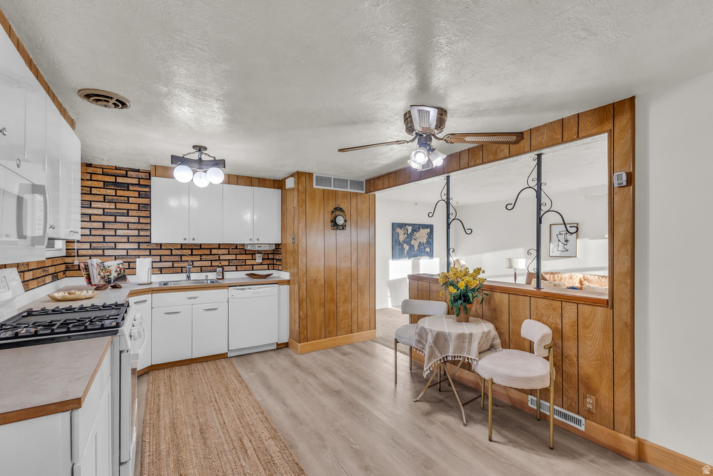 578 VALERIA DR Layton, UT 84041