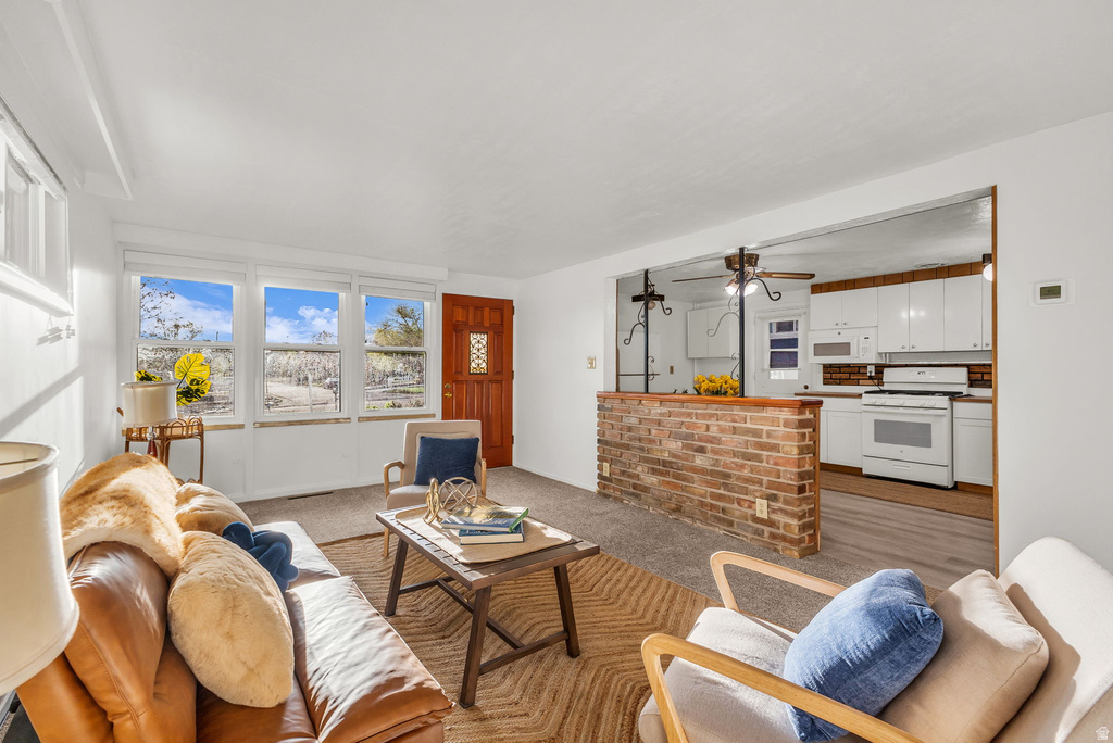 578 VALERIA DR Layton, UT 84041