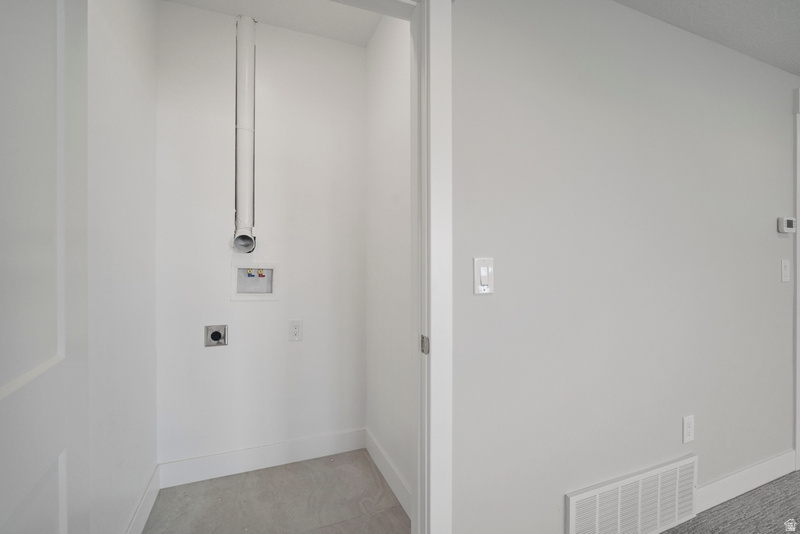 2275 E MEADOWLARK LN North Logan, UT 84341