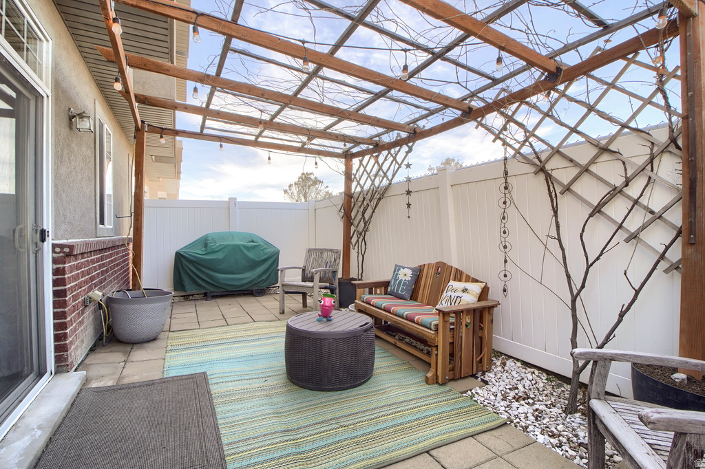 124 BIRMINGHAM LN North Salt Lake, UT 84054