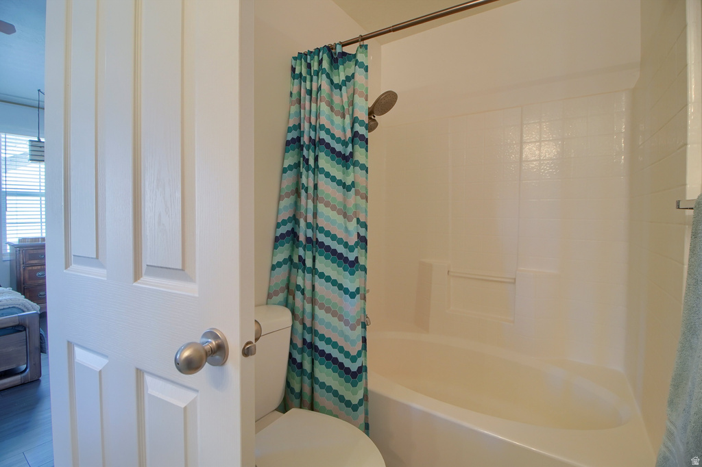 124 BIRMINGHAM LN North Salt Lake, UT 84054