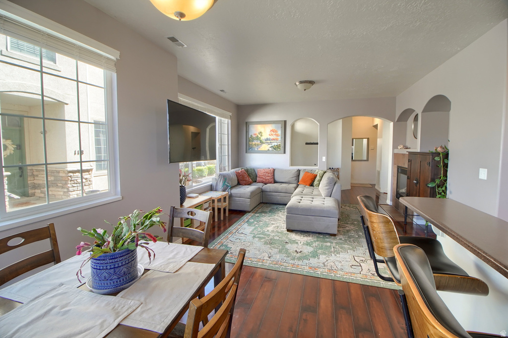 124 BIRMINGHAM LN North Salt Lake, UT 84054