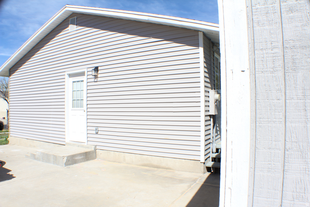 3967 S 6865 W West Valley City, UT 84128