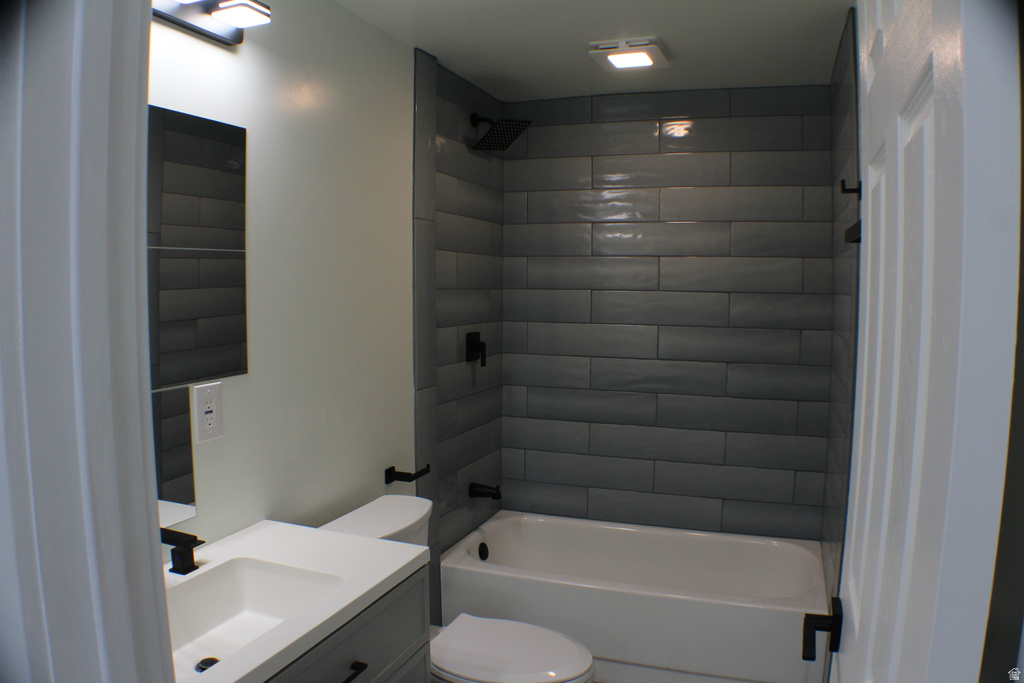 3967 S 6865 W West Valley City, UT 84128