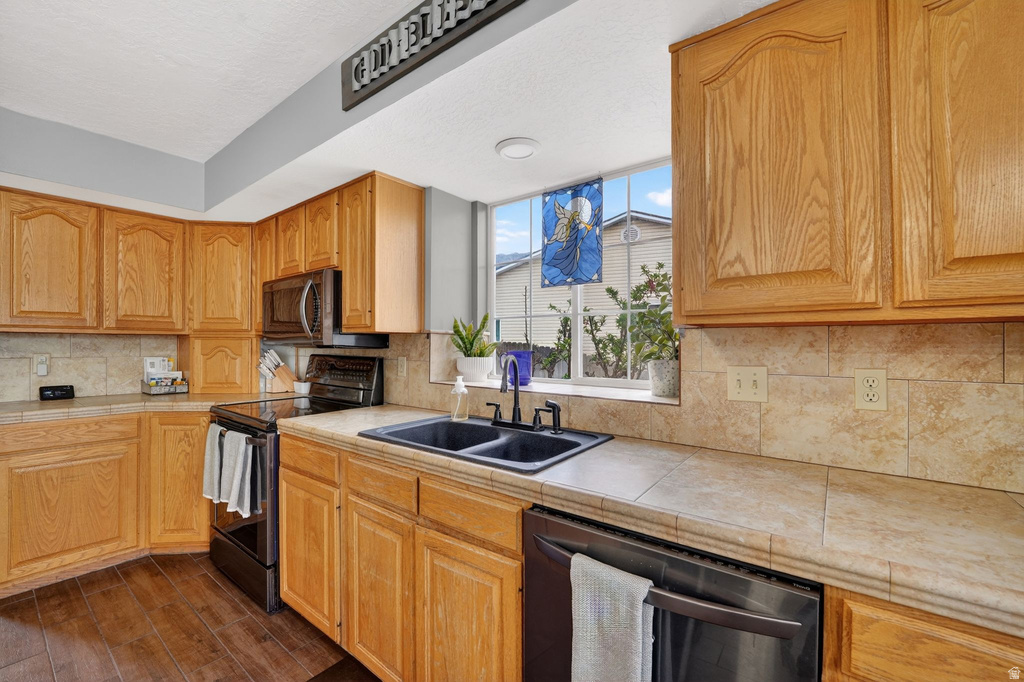 1135 E 5100 S South Ogden, UT 84403