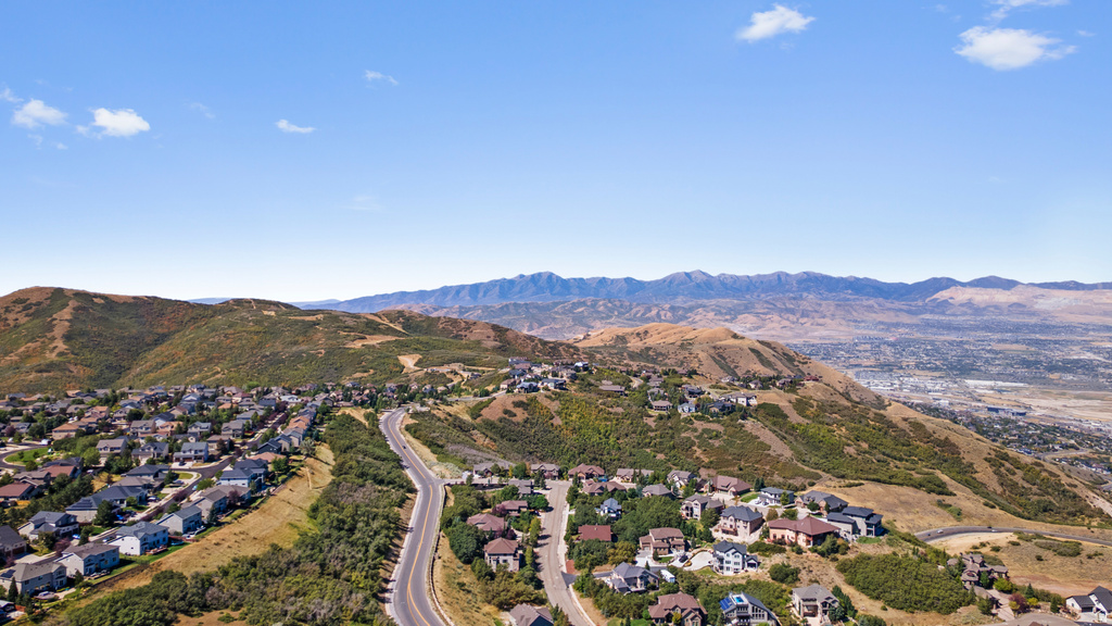 1870 E OAK BEND DR Draper, UT 84020