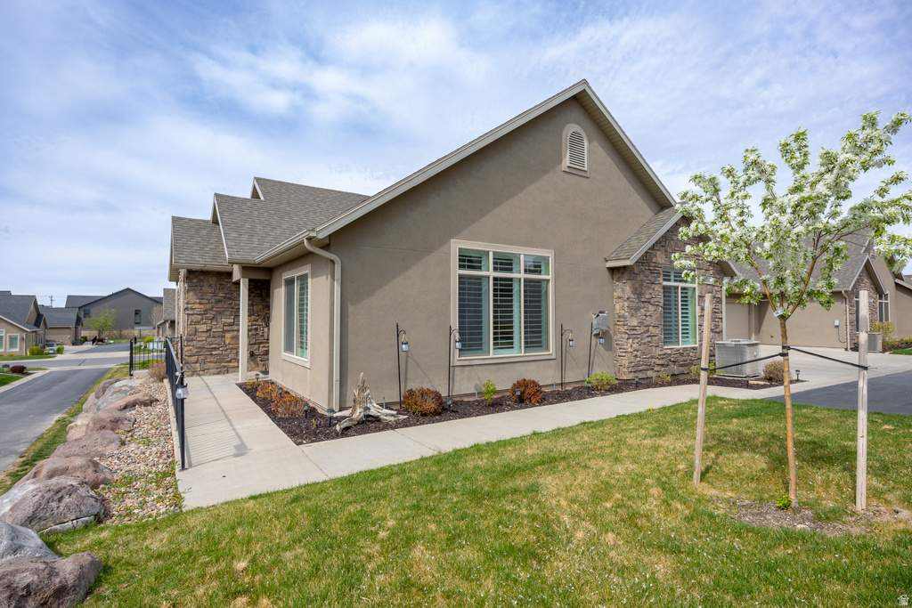 907 W 1840 S #C Syracuse, UT 84075