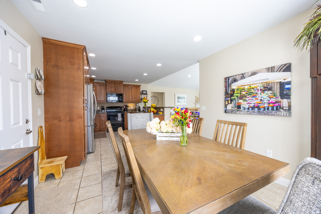 907 W 1840 S #C Syracuse, UT 84075