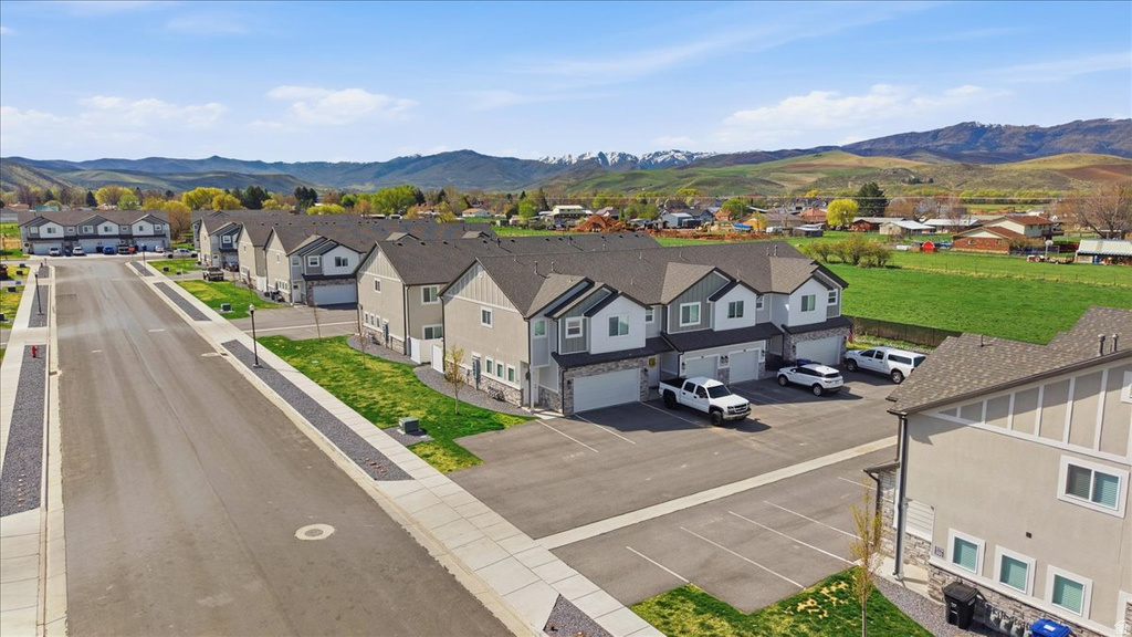 377 N 100 W Morgan, UT 84050