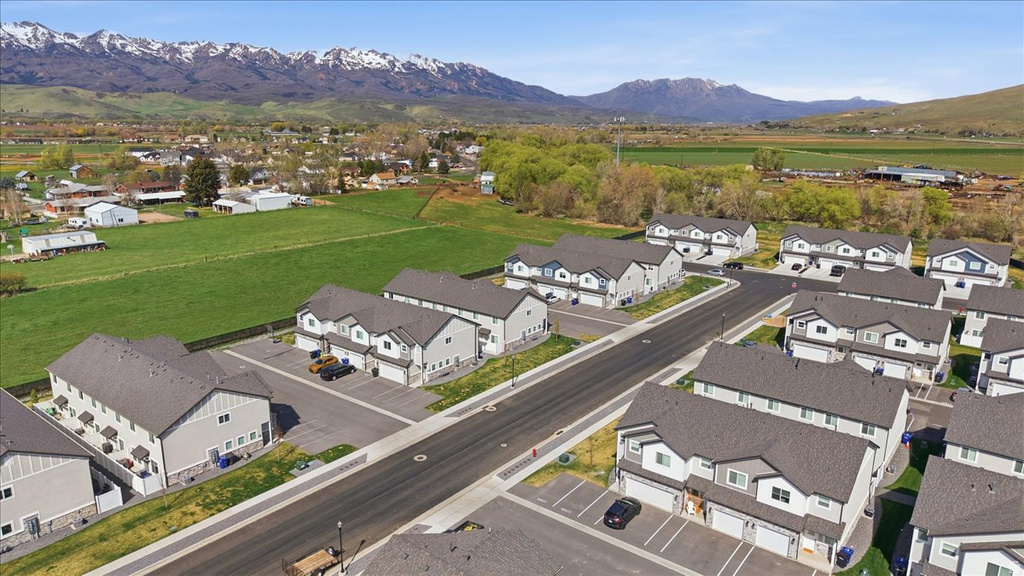 377 N 100 W Morgan, UT 84050