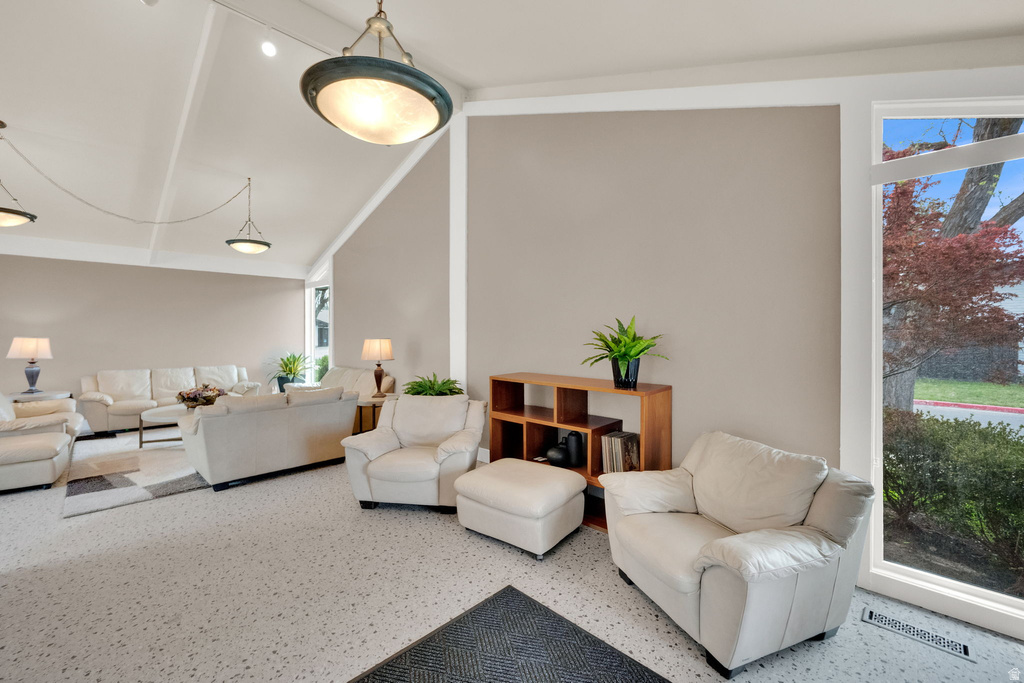 1047 E EASTGATE RD Murray, UT 84117