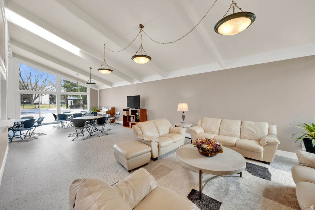 1047 E EASTGATE RD Murray, UT 84117