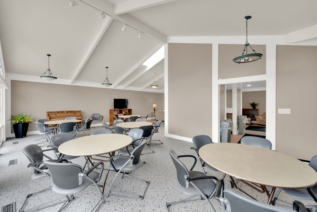 1047 E EASTGATE RD Murray, UT 84117