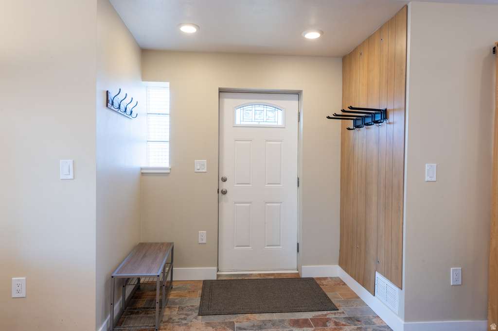 2315 E 6600 S Cottonwood Heights, UT 84121