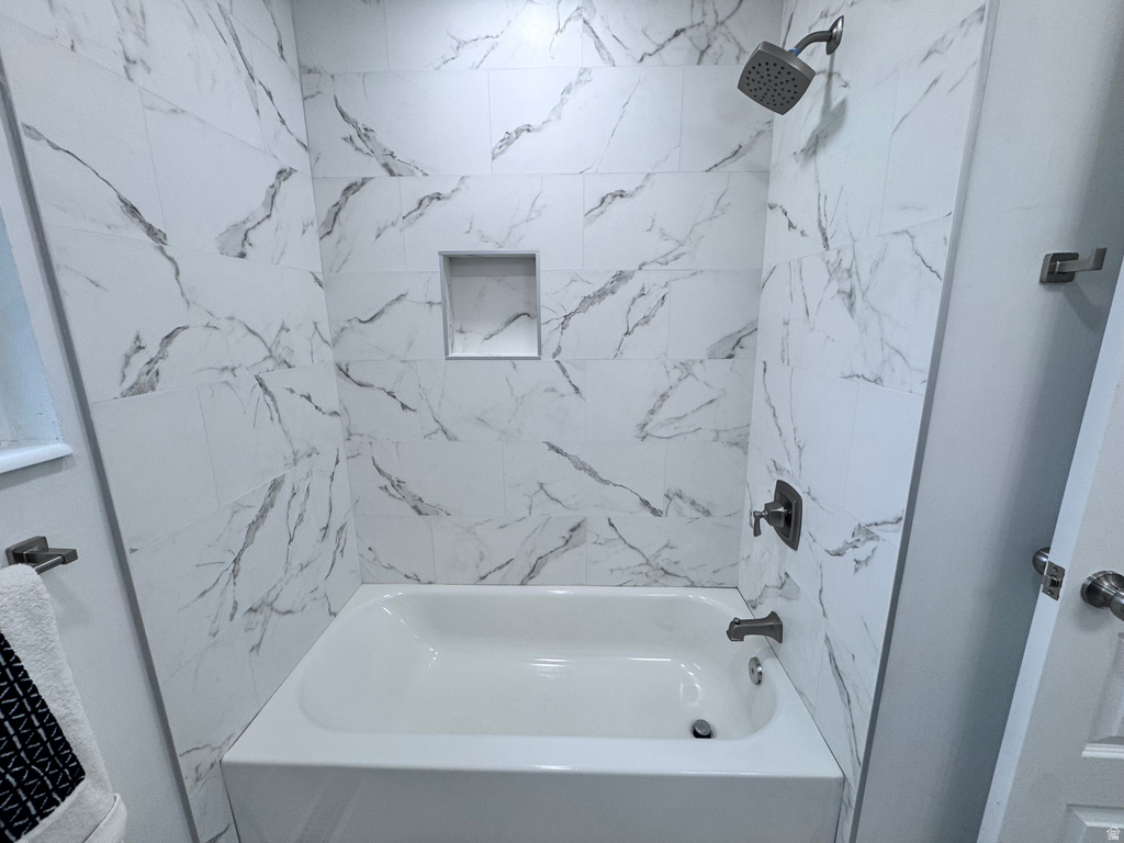 3927 W RAWHIDE DR West Valley City, UT 84120