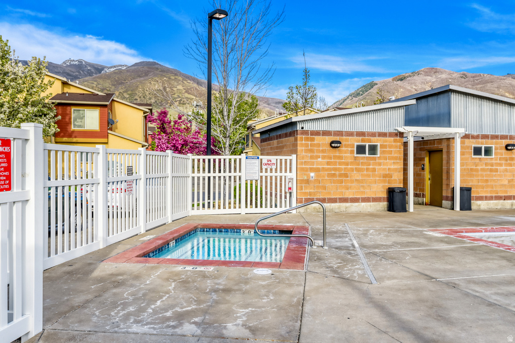 1114 N SHEPARD CREEK PKWY #10 Farmington, UT 84025