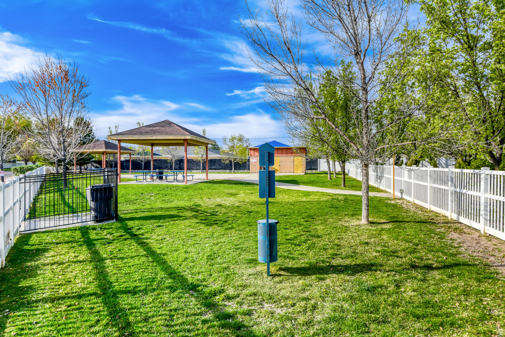 1114 N SHEPARD CREEK PKWY #10 Farmington, UT 84025
