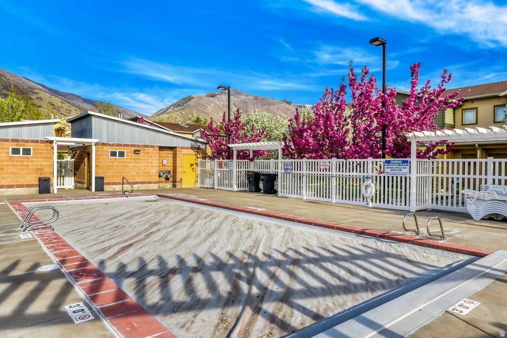 1114 N SHEPARD CREEK PKWY #10 Farmington, UT 84025