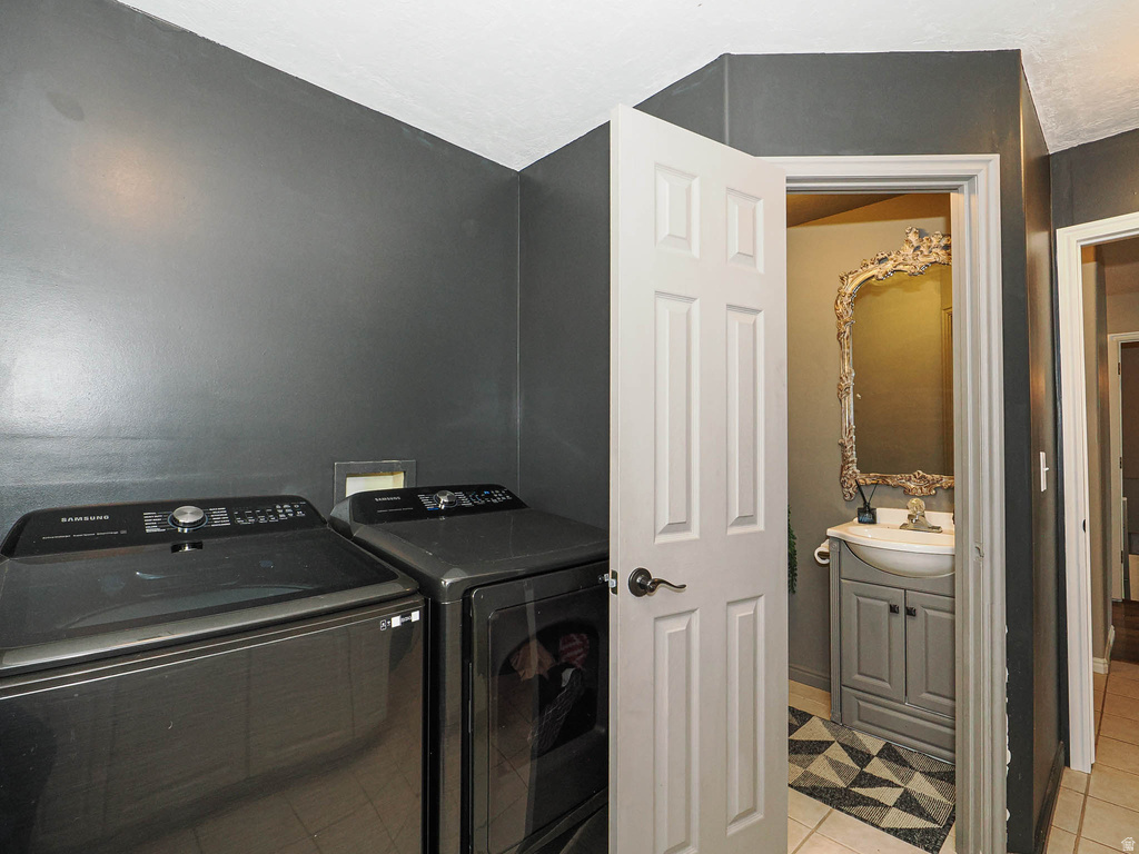 7335 S QUARTZ HILL DR West Jordan, UT 84081