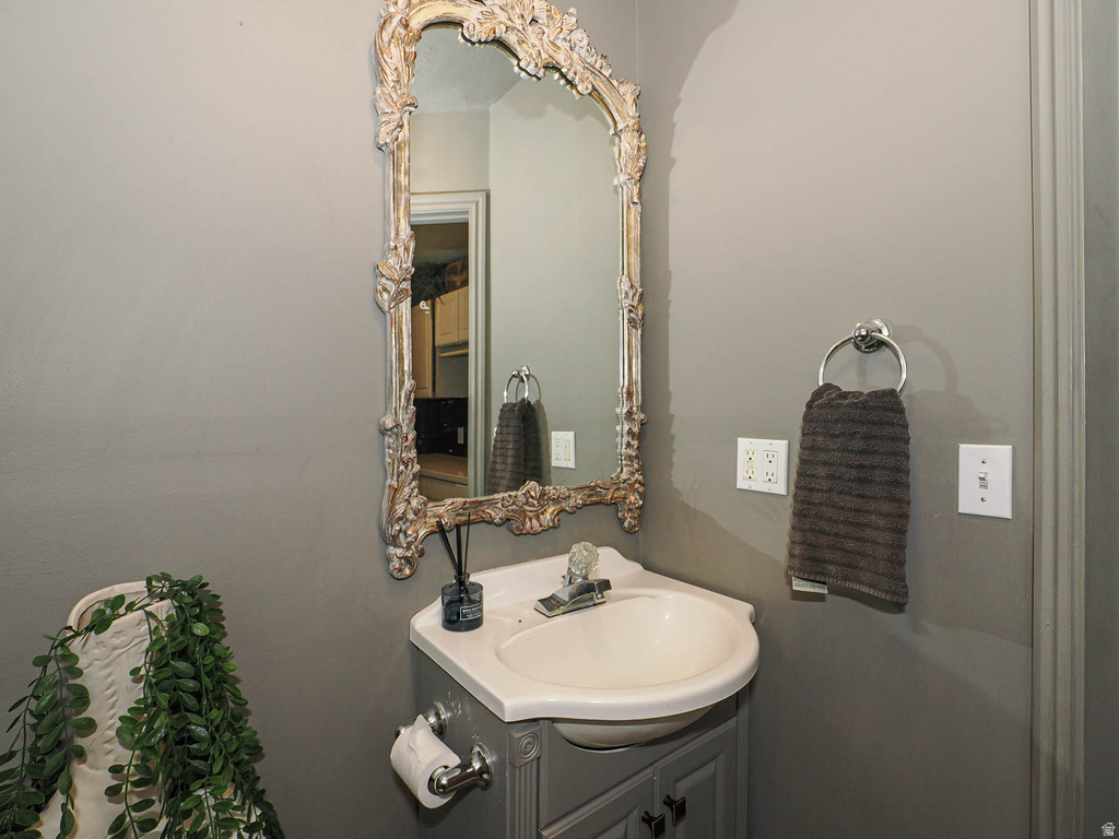 7335 S QUARTZ HILL DR West Jordan, UT 84081