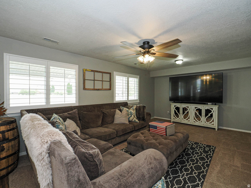 7335 S QUARTZ HILL DR West Jordan, UT 84081