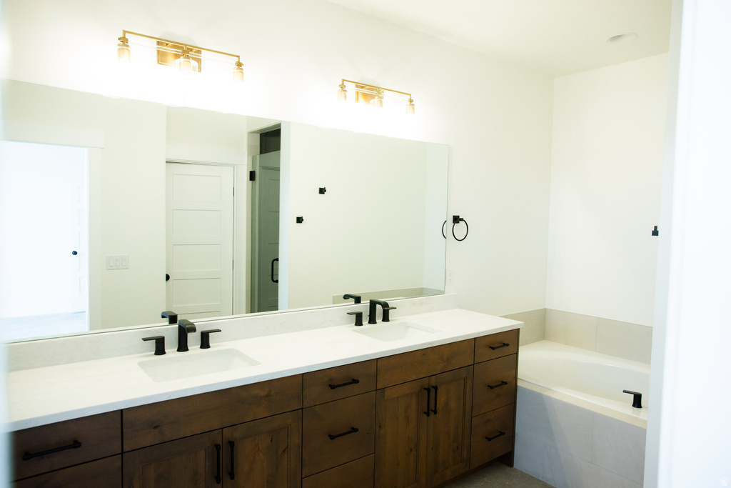 4586 S 6300 W Hooper, UT 84315