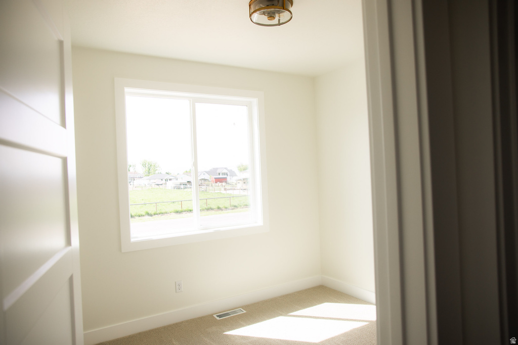 4586 S 6300 W Hooper, UT 84315