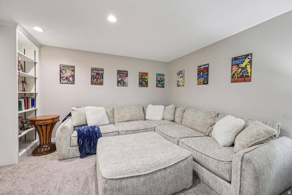 819 N JUNIPERPOINT DR Salt Lake City, UT 84103