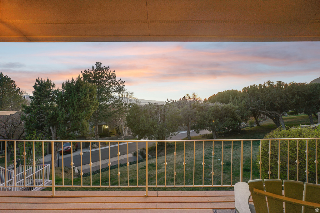 819 N JUNIPERPOINT DR Salt Lake City, UT 84103