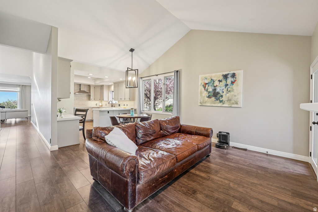 819 N JUNIPERPOINT DR Salt Lake City, UT 84103