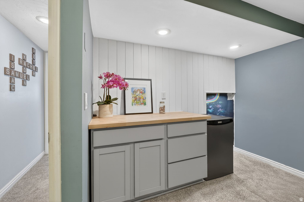 9609 S TJ DR Sandy, UT 84070