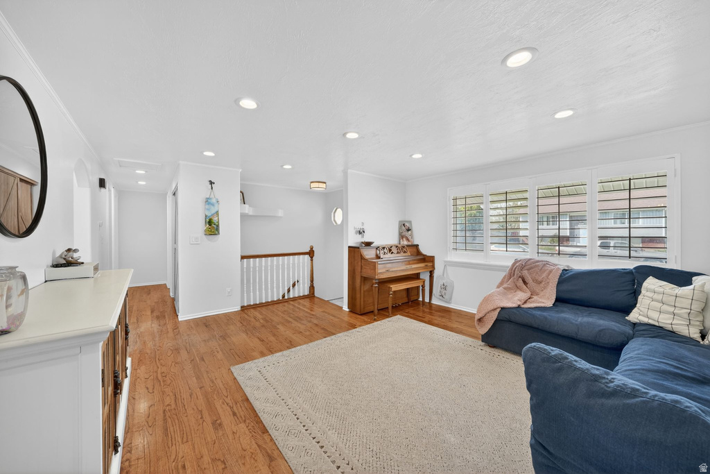 9609 S TJ DR Sandy, UT 84070