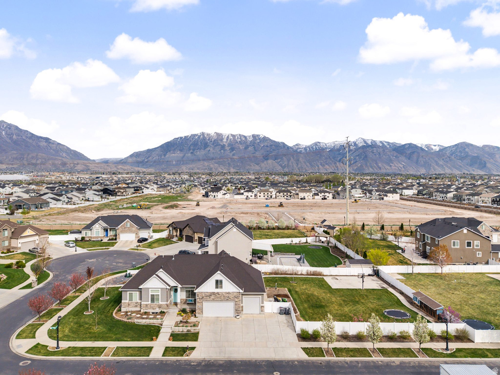 83 N SUNSET DR Vineyard, UT 84059