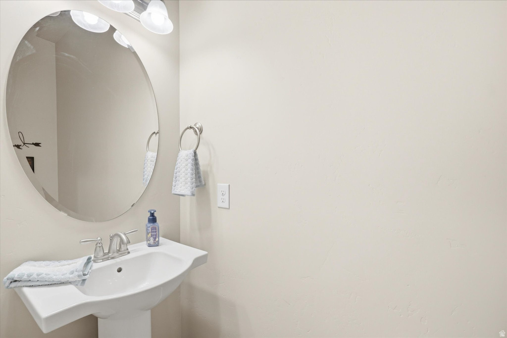 1690 N 60 W North Ogden, UT 84404