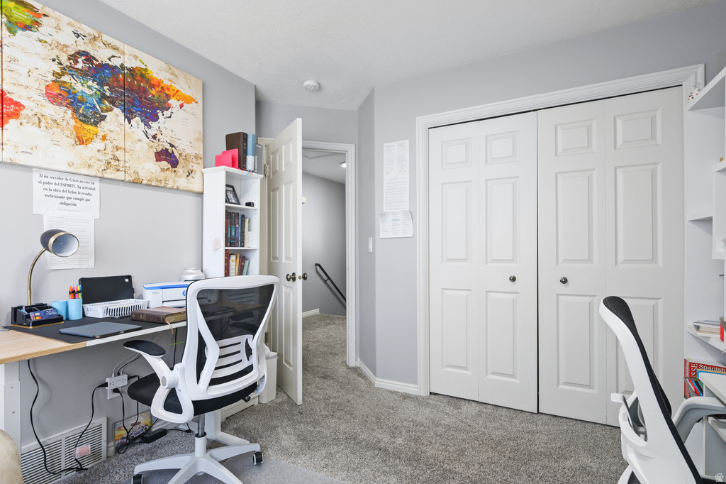 1064 E FORT LN Ogden, UT 84404