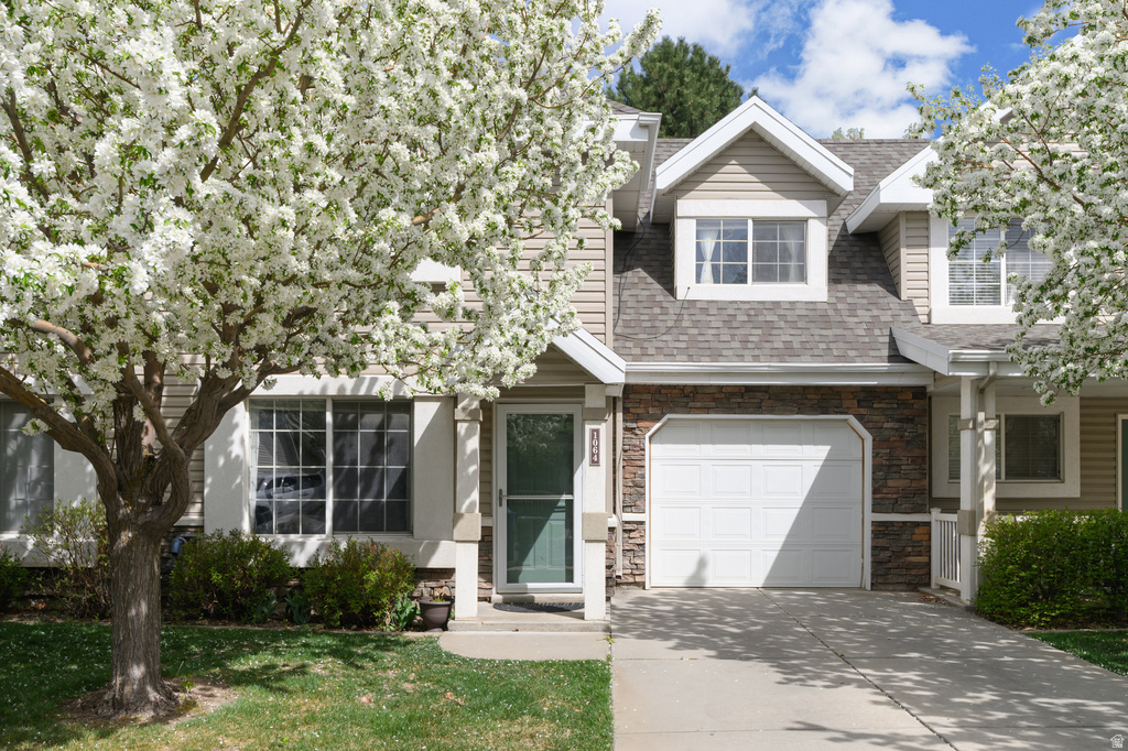 1064 E FORT LN Ogden, UT 84404