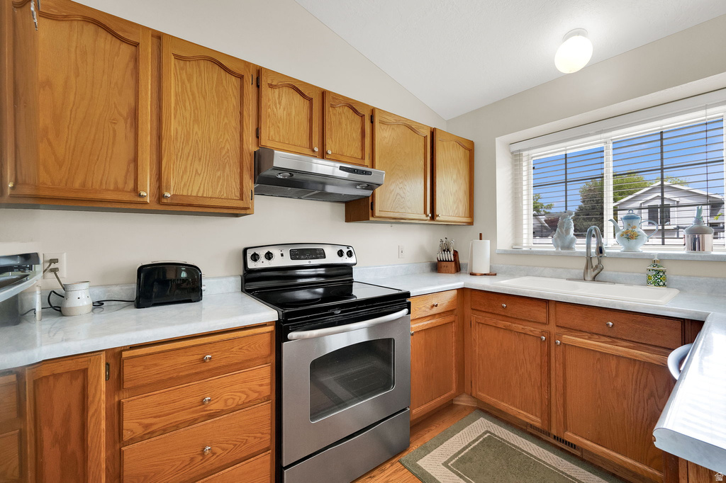 1886 W 8250 S #13 West Jordan, UT 84088