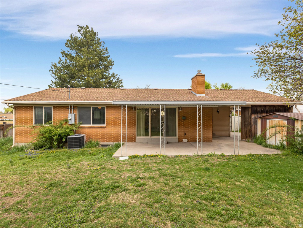 1204 E IRIS LN Millcreek, UT 84106